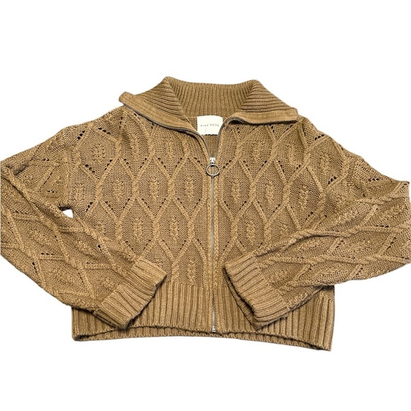 Pink Rose Sweaters - Pink Rose cable knit cropped zipper cardigan XS
